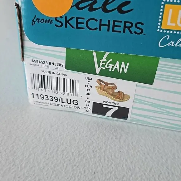 New Sketchers Beverlee Wedge After Delicate glow in Luggage, Size 7 - Picture 6 of 7